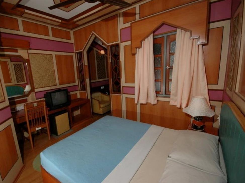 Shari La Island Resort Kampong Pasir Hantu ภายนอก รูปภาพ