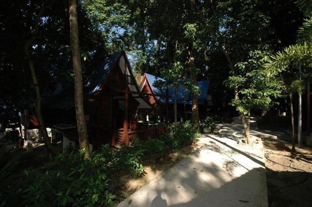 Shari La Island Resort Kampong Pasir Hantu ภายนอก รูปภาพ